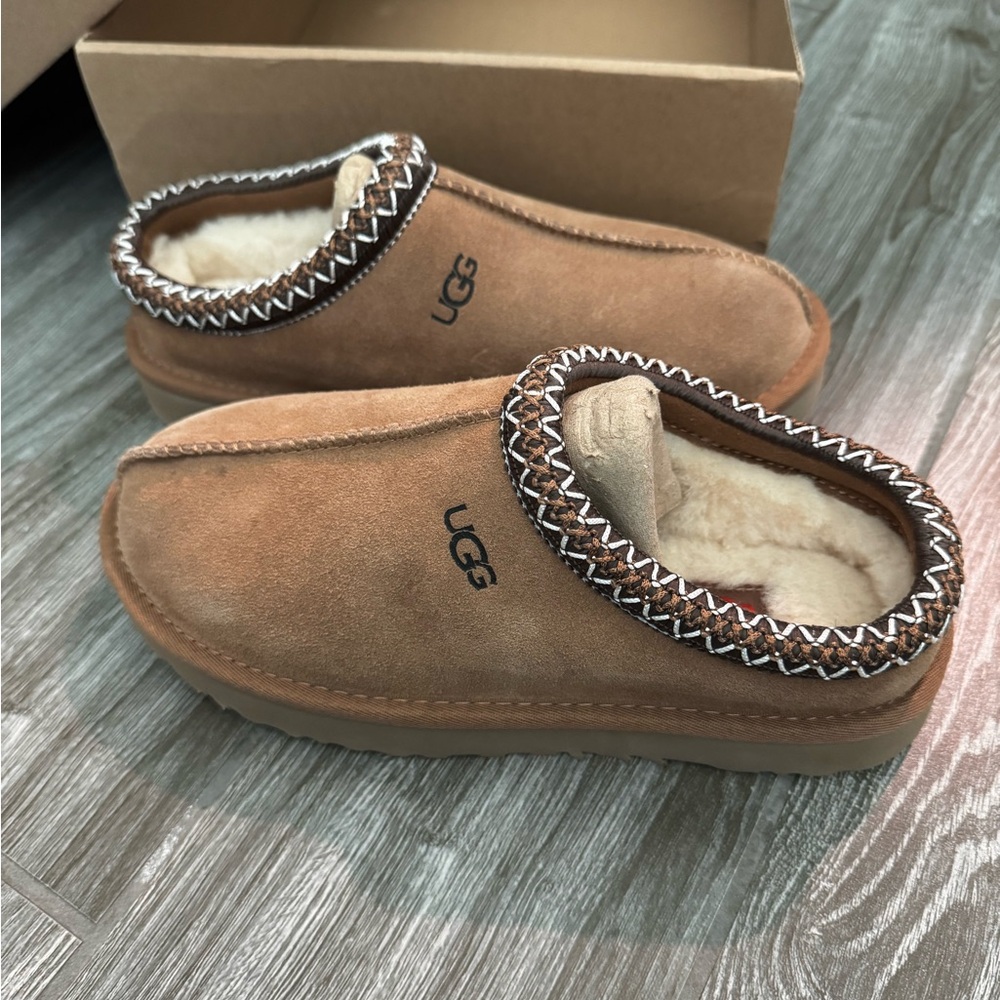 UGG Tasman Slippers